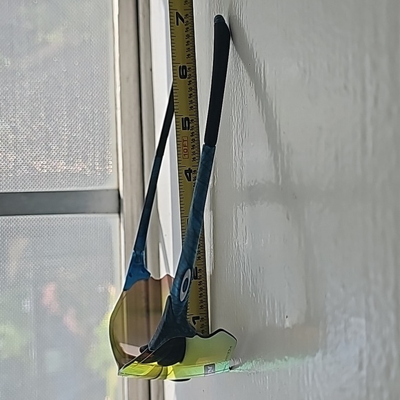 Oakley Men's Sunglasses - Picture 9 of 10